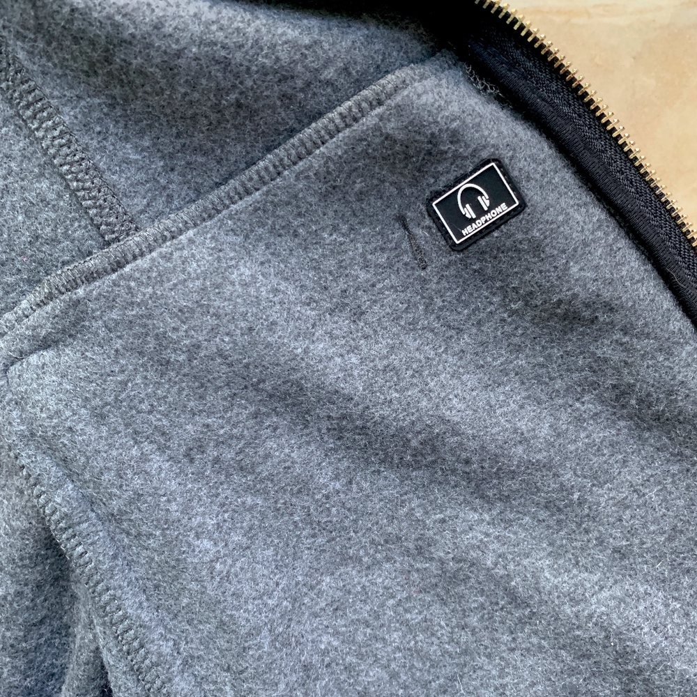 Calvin Klein Quick Dry Fitted Performance Zip Vest - image 7